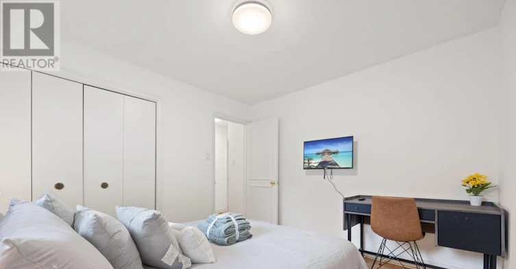 MAIN-73 Centre Avenue, Toronto, ON, M2M 2L5 - 33