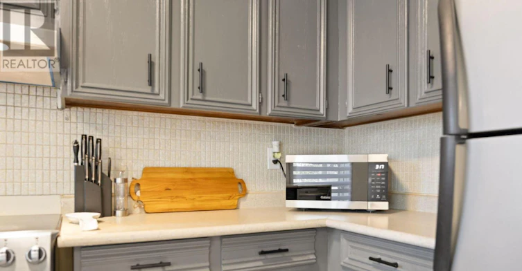 MAIN-73 Centre Avenue, Toronto, ON, M2M 2L5 - 11