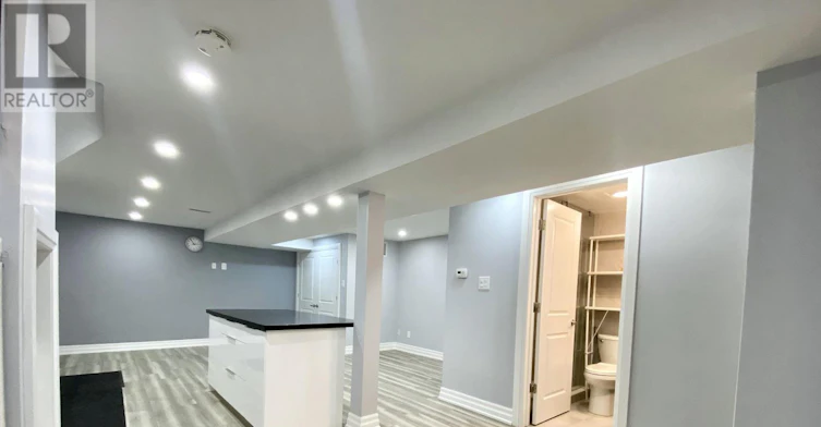 BSMT-1001 Cosburn Avenue, Toronto, ON, M4C 2W8 - 4