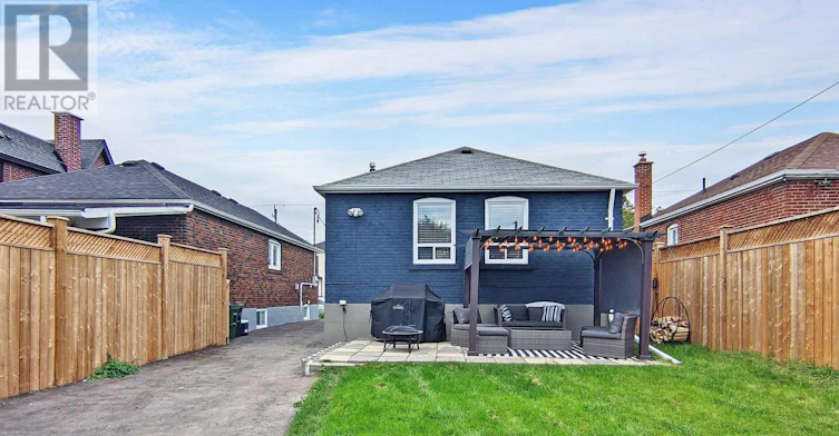 53 Tiago Avenue, Toronto, ON, M4B 2A2 - 26