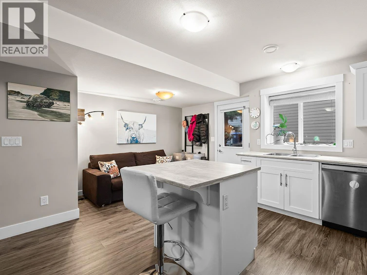 1330 Rocky Point Drive, Kelowna, BC, V1V 2Z9 - 40