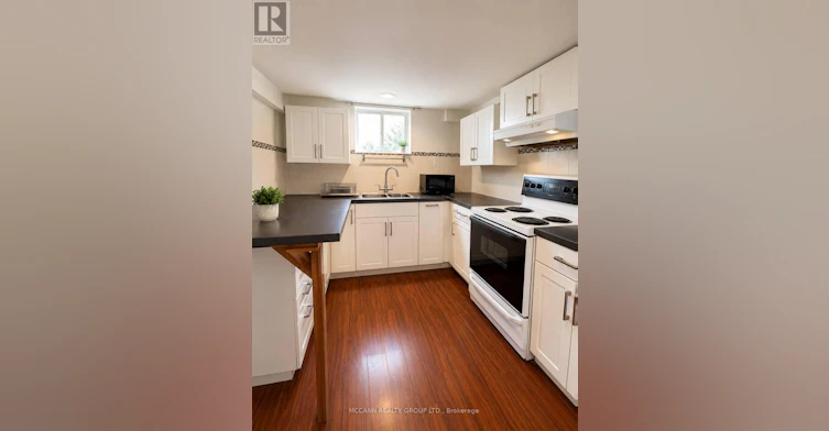 MAIN-32 Belgravia Avenue, Toronto, ON, M6E 2M5 - 17