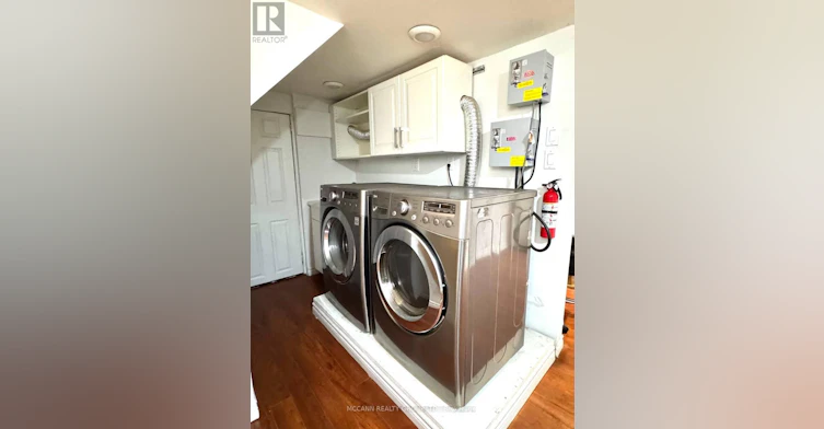 MAIN-32 Belgravia Avenue, Toronto, ON, M6E 2M5 - 15