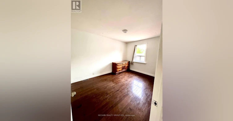 MAIN-32 Belgravia Avenue, Toronto, ON, M6E 2M5 - 7
