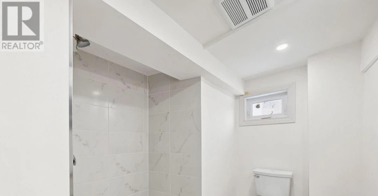 310 St Germain Avenue, Toronto, ON, M5M 1W3 - 35