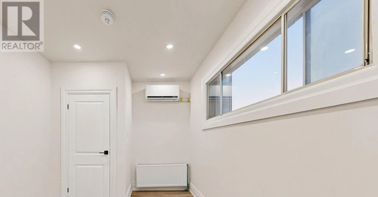 310 St Germain Avenue, Toronto, ON, M5M 1W3 - 24