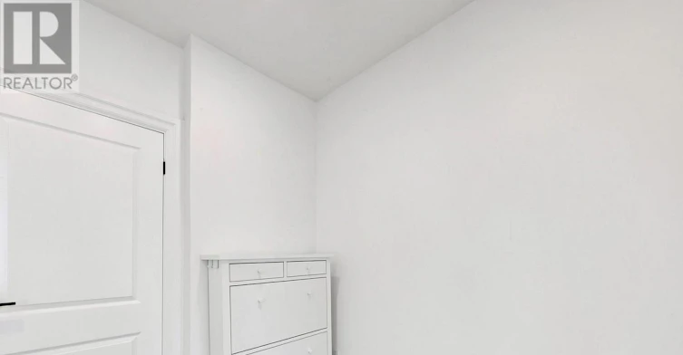 310 St Germain Avenue, Toronto, ON, M5M 1W3 - 5