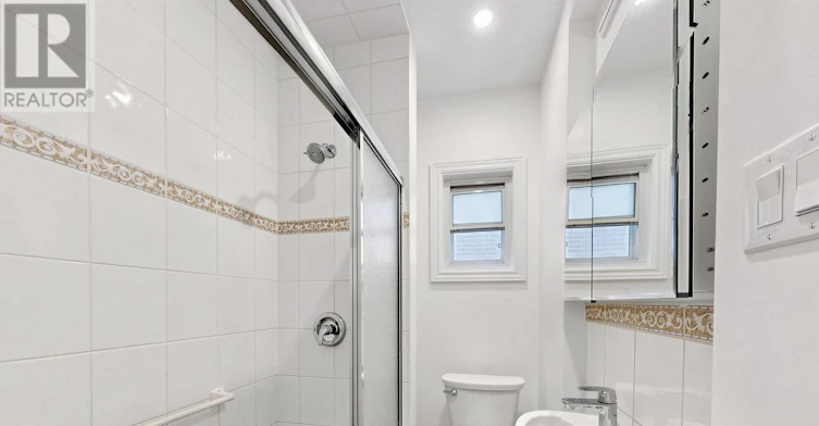 310 St Germain Avenue, Toronto, ON, M5M 1W3 - 28