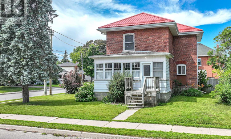 33 Sussex Street S