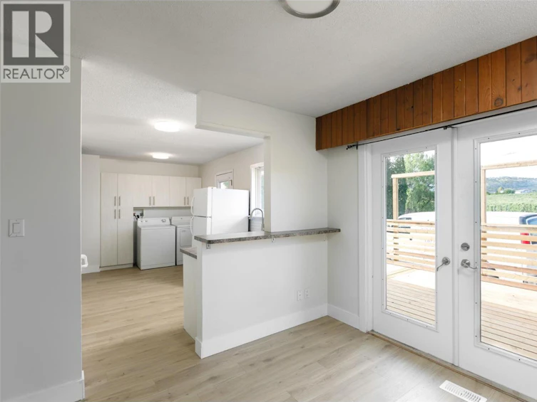 2451 Sexsmith Road, Kelowna, BC, V1V 2E9 - 22