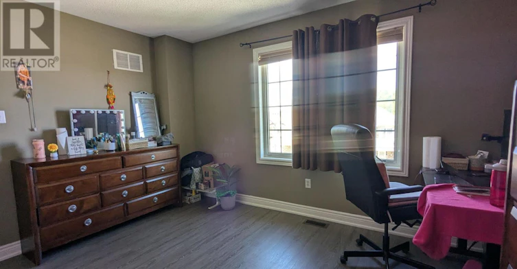 1218 Lamont Crescent, Milton, ON, L9T 6W5 - 13