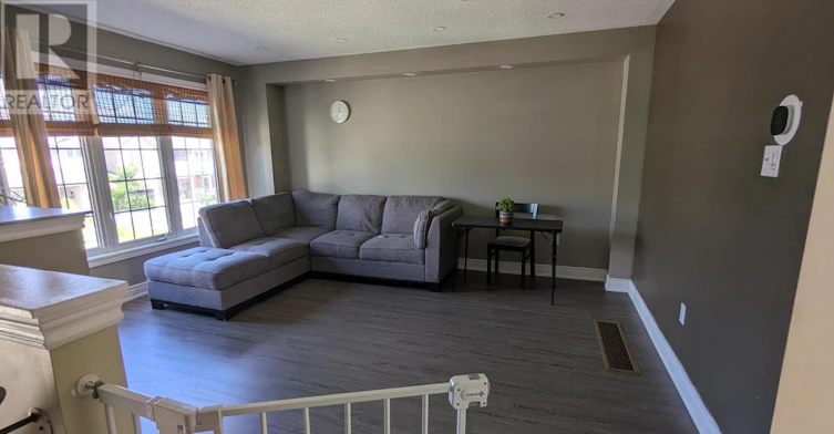 1218 Lamont Crescent, Milton, ON, L9T 6W5 - 4