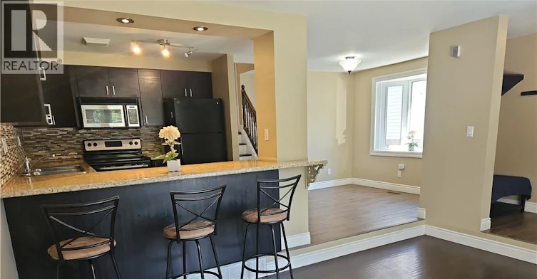 448 Drummerhill Crescent, Waterloo, ON, N2T 1G4 - 10