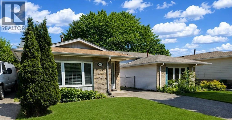 448 Drummerhill Crescent, Waterloo, ON, N2T 1G4 - 2