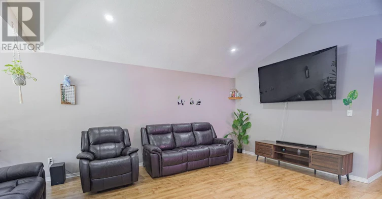 18 Kennedy Place, London, ON, N5V 4W1 - 6