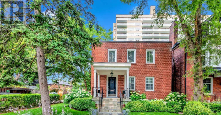 2ND FLR-42 Gormley Avenue, Toronto, ON, M4V 1Y8 - 2