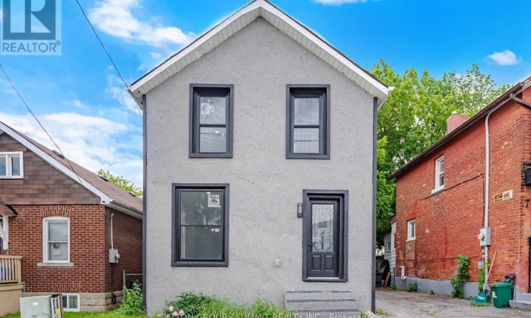 11 Maple Street