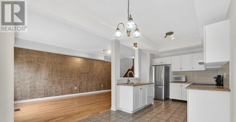 18 Palacebeach Trail, Hamilton, ON, L8E 5C3 - 14