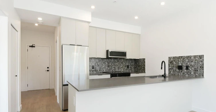 409-14398 60 Avenue, Surrey, BC, V3X 2N5 - 7