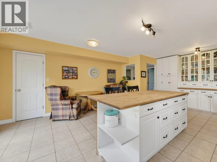 1260 Thompson Court, Kamloops, BC, V0K 2J0 - 11