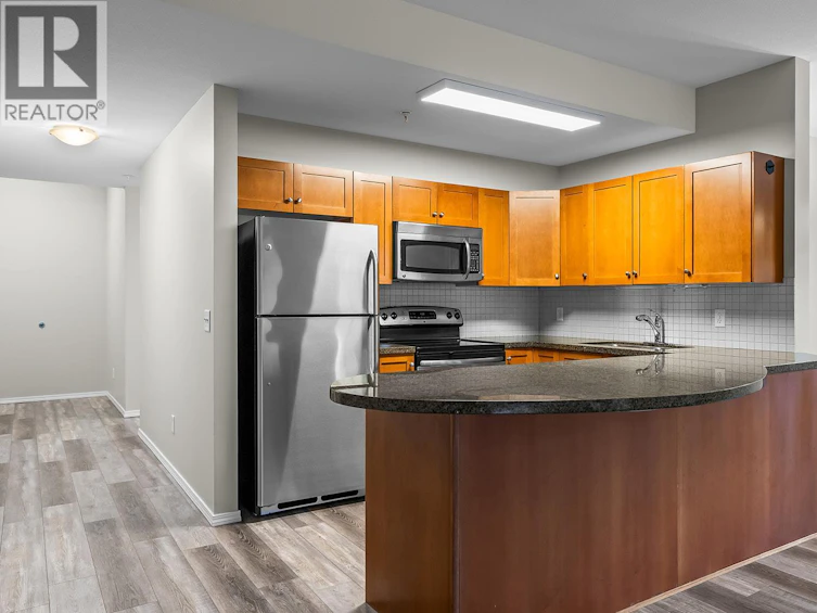 2221-1873 Country Club Drive, Kelowna, BC, V1V 2W6 - 9