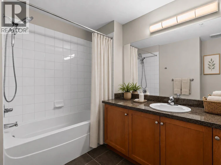 2221-1873 Country Club Drive, Kelowna, BC, V1V 2W6 - 20
