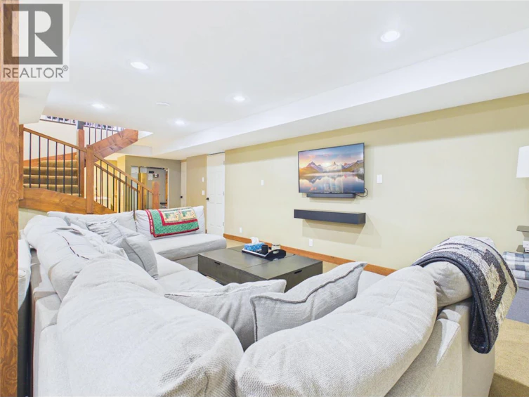 6210 E 33 Highway, Kelowna, BC, V1P 1H8 - 52
