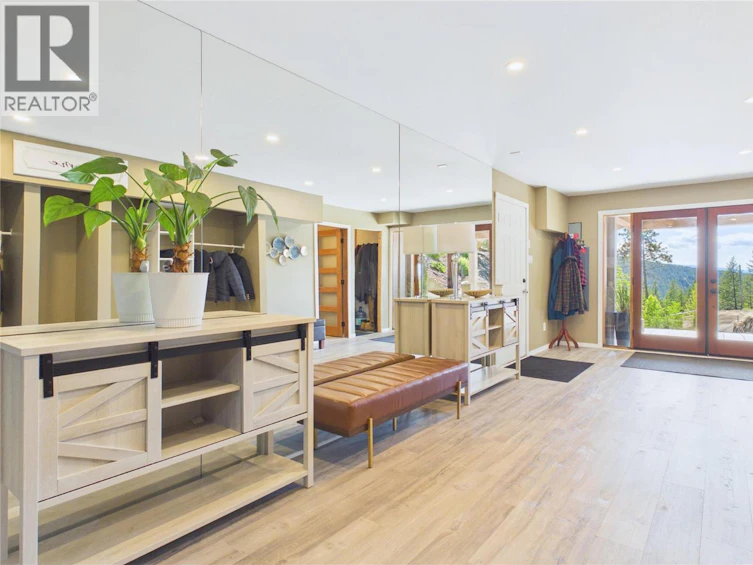 6210 E 33 Highway, Kelowna, BC, V1P 1H8 - 44