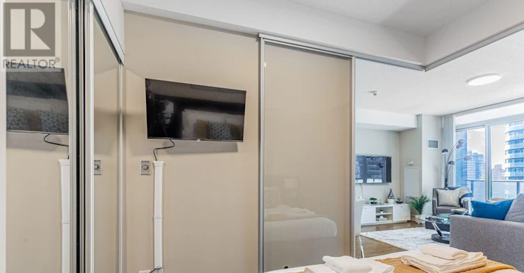 1111-55 Bremner Boulevard, Toronto, ON, M5J 0A6 - 15