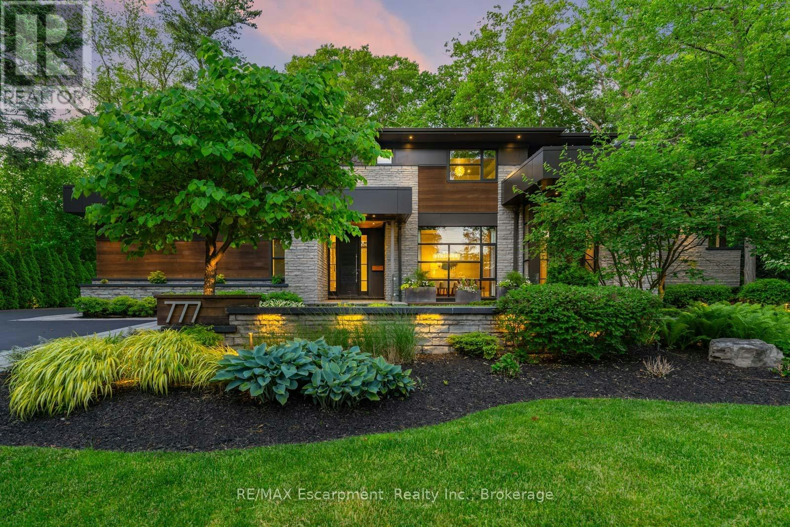 777 Shadeland Avenue, Burlington, ON, L7T 2M2