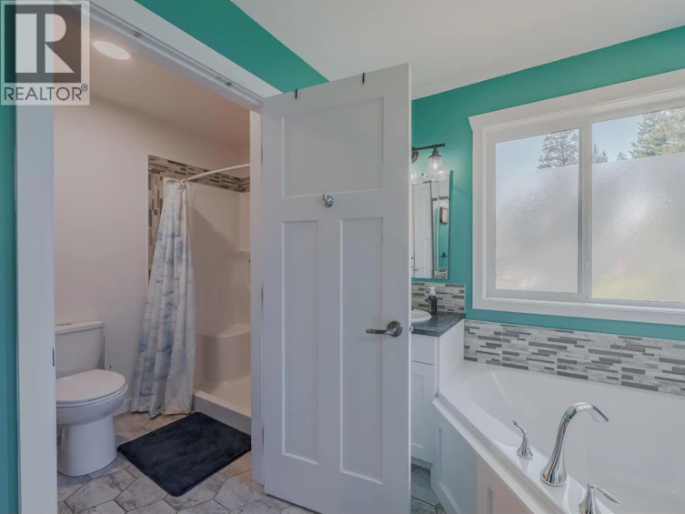 5065 Kinncum Road, 108 Mile Ranch, BC, V0K 2Z0 - 14