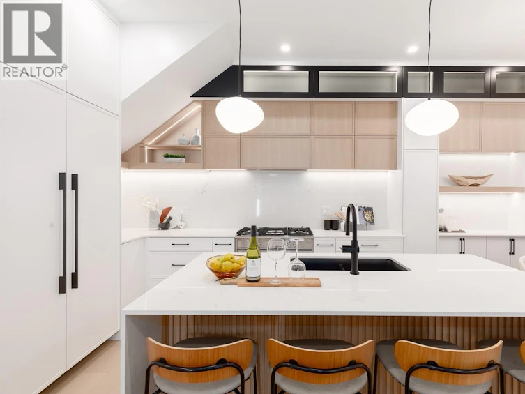 477 W 20th Avenue, Vancouver, BC, V5Y 2C7 - 6