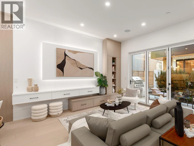 477 W 20th Avenue, Vancouver, BC, V5Y 2C7 - 3
