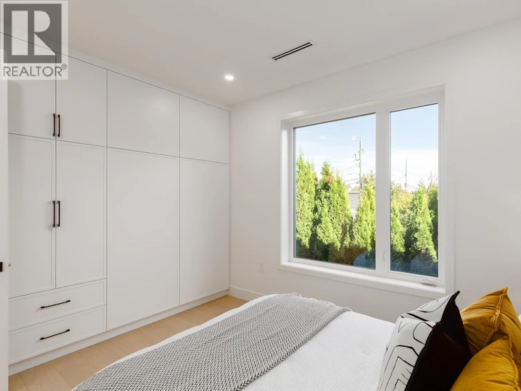 477 W 20th Avenue, Vancouver, BC, V5Y 2C7 - 14