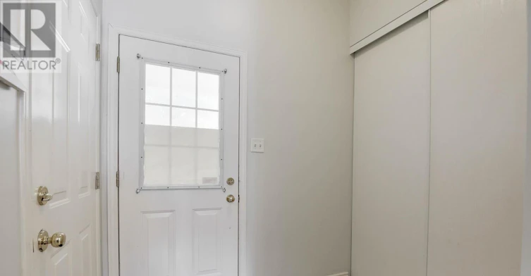 33 Scampton Drive, Ottawa, ON, K2W 1G1 - 4