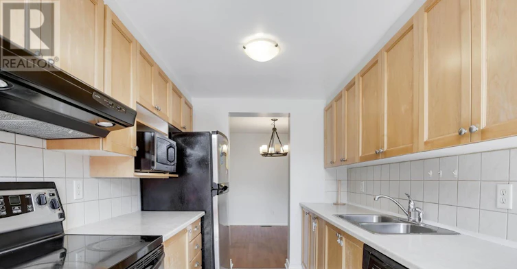 33 Scampton Drive, Ottawa, ON, K2W 1G1 - 16
