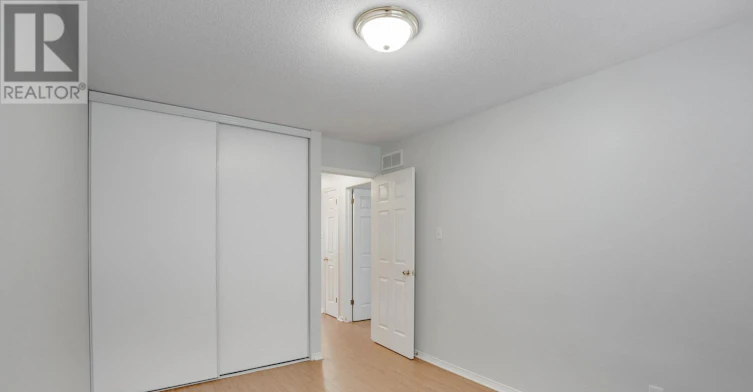 33 Scampton Drive, Ottawa, ON, K2W 1G1 - 26