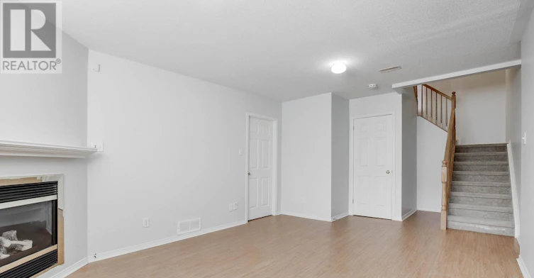 33 Scampton Drive, Ottawa, ON, K2W 1G1 - 32