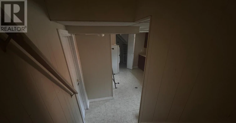 33 Harrington Crescent, Toronto, ON, M2M 2Y6 - 4