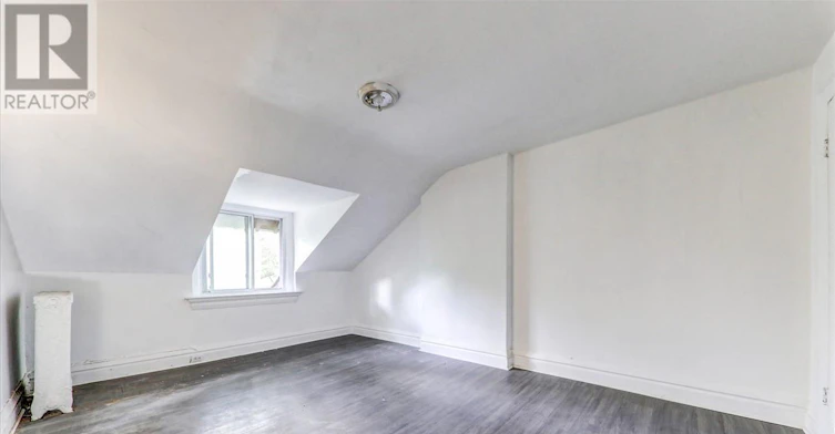 FLOOR 3-173 Spadina Road, Toronto, ON, M5R 2T9 - 9