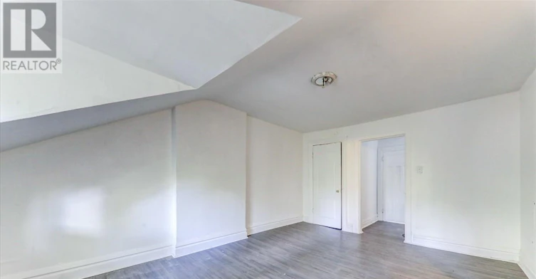 FLOOR 3-173 Spadina Road, Toronto, ON, M5R 2T9 - 10