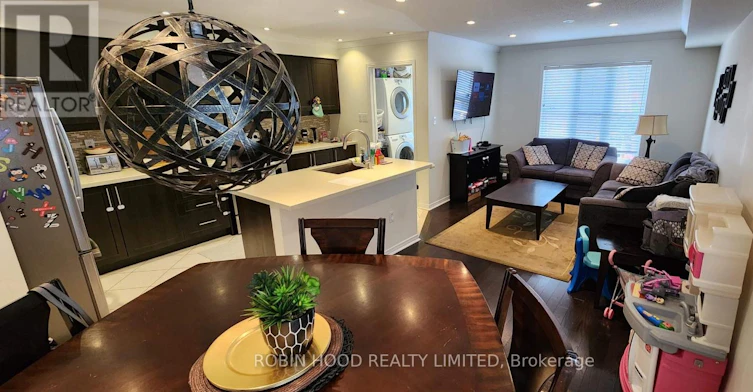 103 Selkirk Drive, Richmond Hill, ON, L4B 4T7 - 4