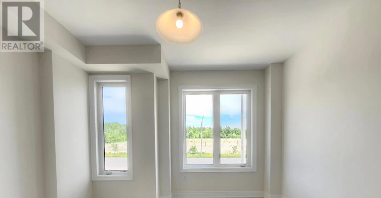 2946 Whites Road, Pickering, ON, L1X 0R5 - 8