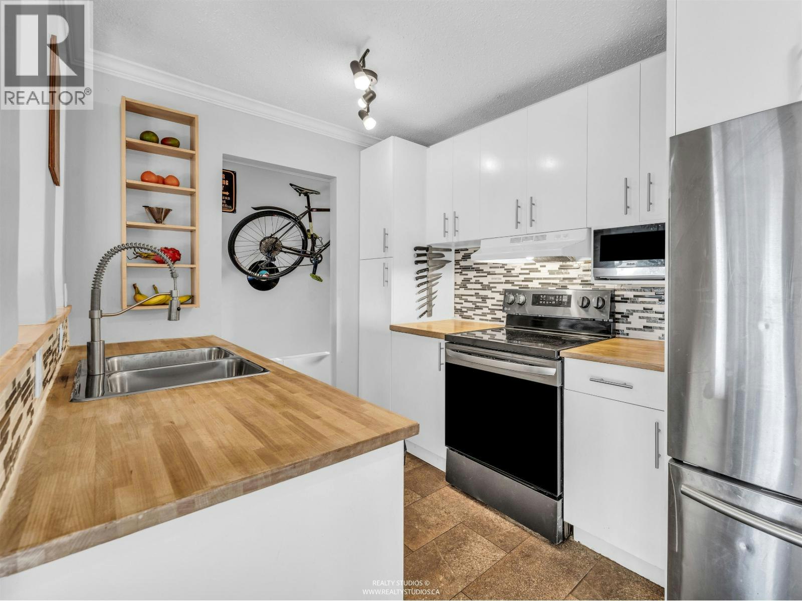 306-2222 Cambridge Street, Vancouver, BC, V5L 1E6