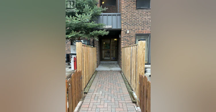 39-43 Taunton Road E, Oshawa, ON, L1G 3T6