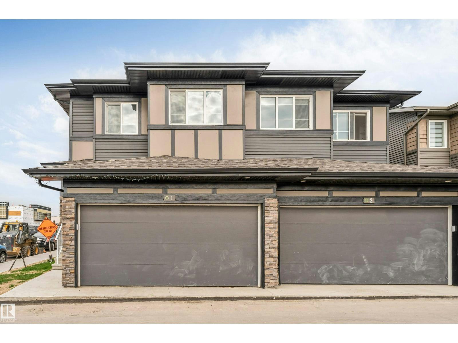 1-2710 66 Street SW, Edmonton, AB, T6X 3H4