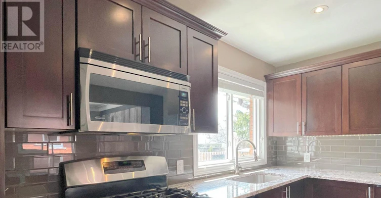 UPPER-138 Welbourn Drive, Hamilton, ON, L9A 3N4 - 6