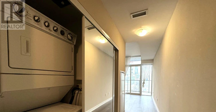 1114-105 George Street, Toronto, ON, M5A 0L4 - 4