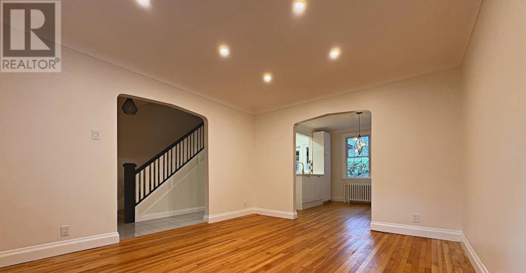 392 Piccadilly Avenue, Ottawa, ON, K1Y 0H4 - 4