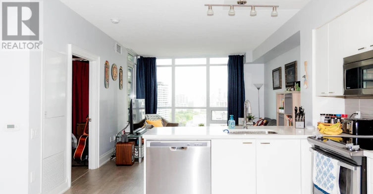 2101-30 Roehampton Avenue, Toronto, ON, M4P 1R2 - 6